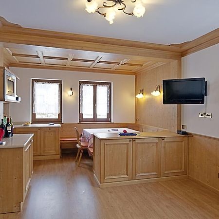 Appartamenti Barisetti コルティーナ・ダンペッツォ 部屋 写真