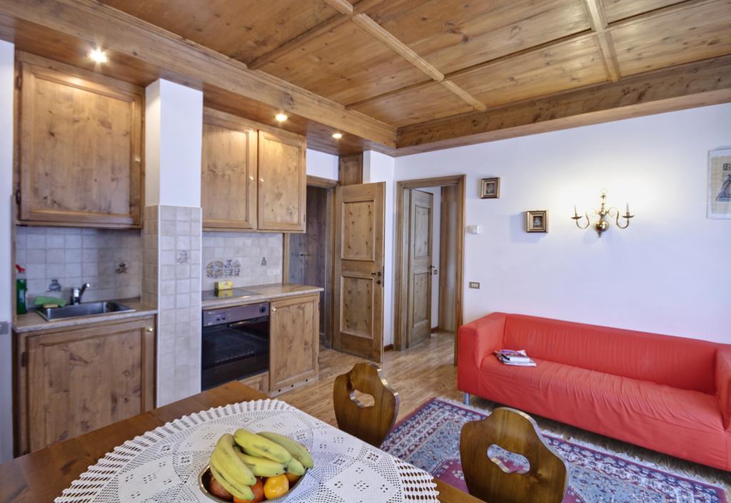 Appartamenti Barisetti コルティーナ・ダンペッツォ 部屋 写真